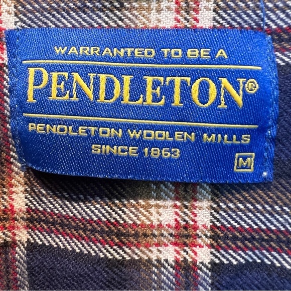 PENDLETON BURNSIDE Cotton Long Sleeve Button Down Shirt w/2 Flap Pickets. Medium - Picture 10 of 10